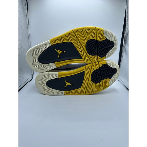 Air Jordan 4 Retro Wmns “Vivid Sulfur” size 9w - Picture 5 of 8